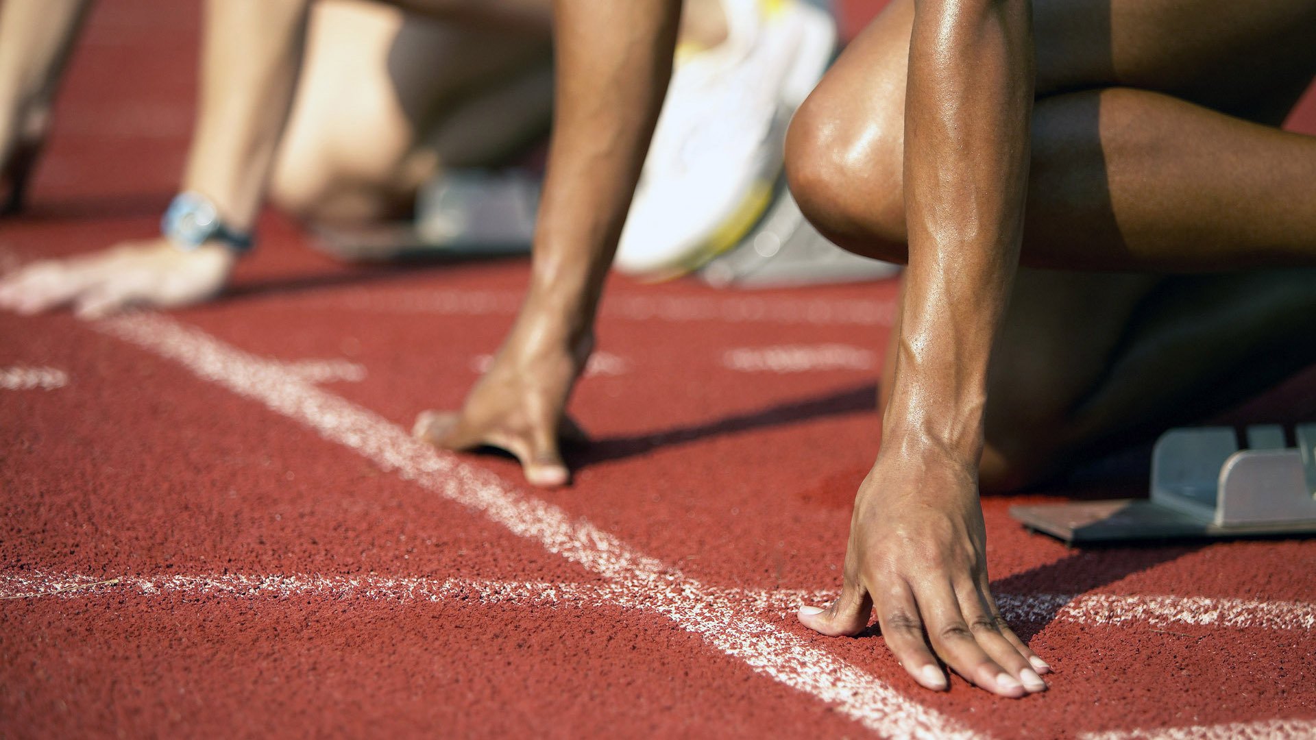 _场外看点：运动员的公益行动感动全球_，运动公益宣传标语