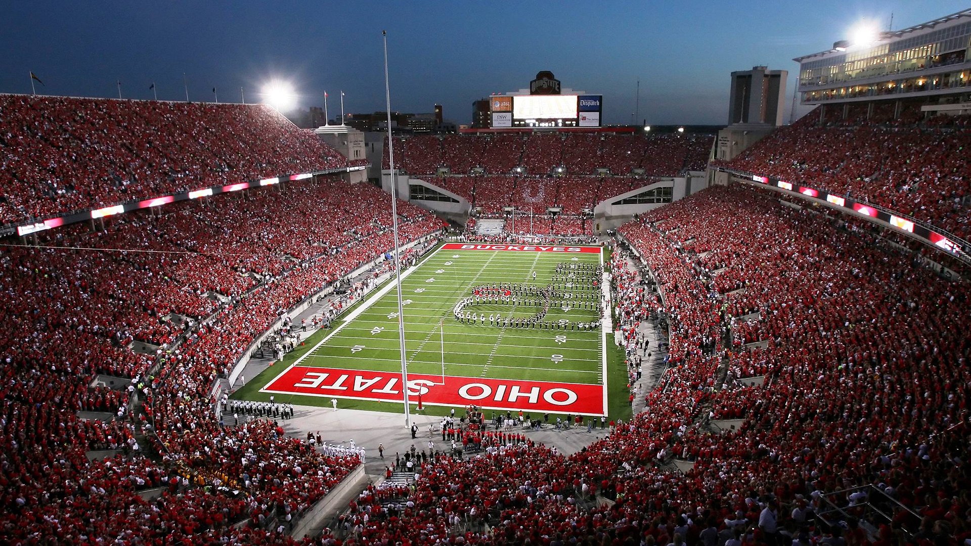 “校园足球特色课程助力青少年身心健康发展”，校园足球课程教学指南